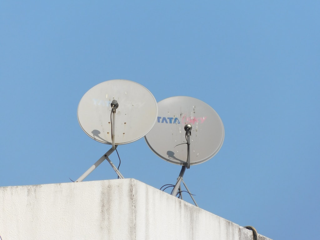 Antena offsetowa — czy sprawdzi się w Twoim domu